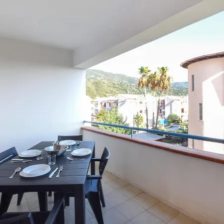 2 Bedroom Lovely In *